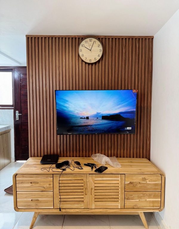 Bufet TV Rotan Meja TV Jati Minimalis Retro Pintu Rotan Laci 2 Konsol TV Kayu Jati Bufet TV 2 Pintu