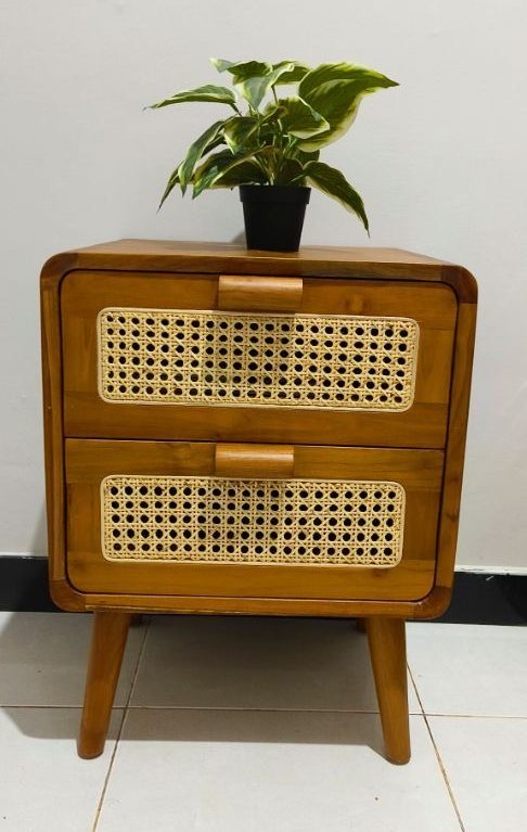 Nakas Minimalis Jati & Rotan – Meja Samping Tempat Tidur / Pajangan Ruang Tamu Handmade