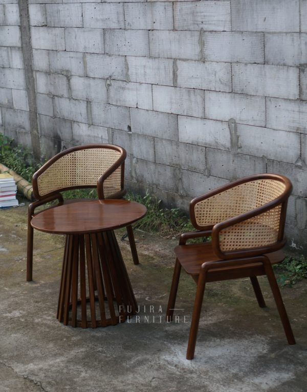 Set Teras Estetik & Nyaman: Pilihan Kayu Jati, Rotan, & Minimalis Untuk Rumahmu
