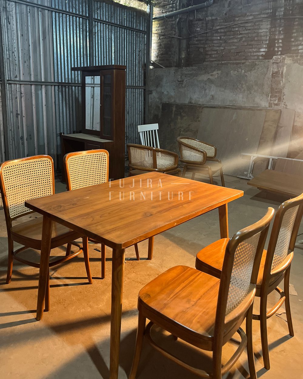 Rekomendasi Meja makan Cafe aesthetic kayu jati - Image 4